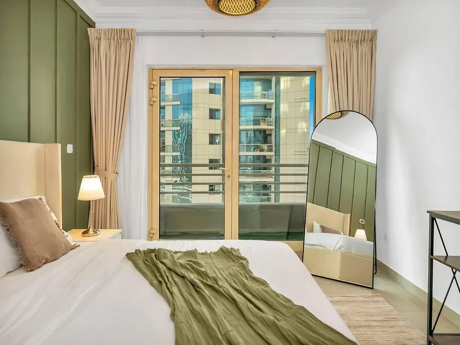 Spacious Home In The Heart Of Marina W Seaview Dubai