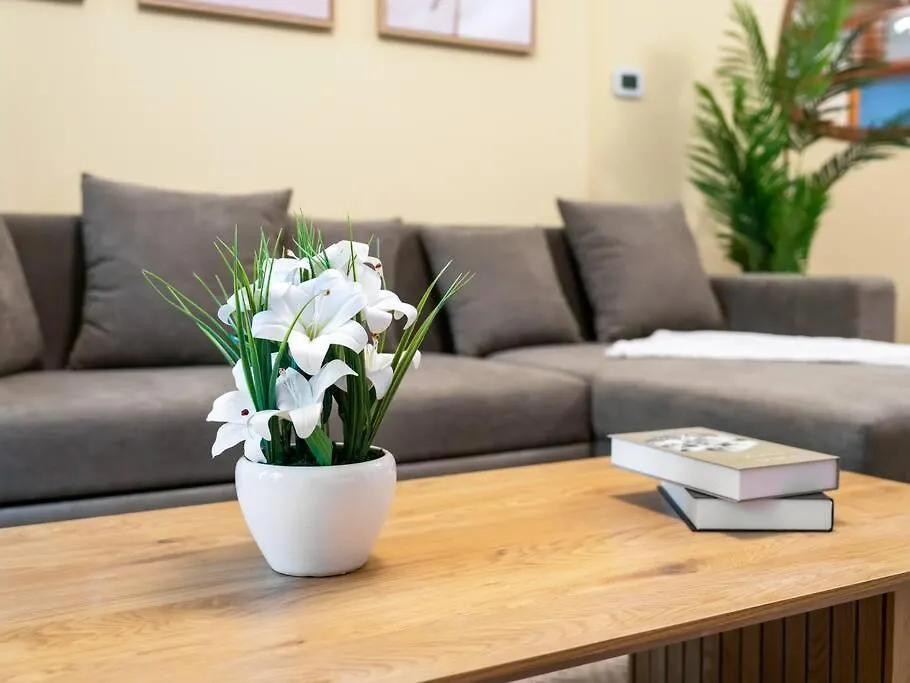 Apartment Spacious Home In The Heart Of Marina W Seaview Dubai
