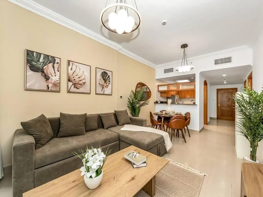 Spacious Home In The Heart Of Marina W Seaview Dubai United Arab Emirates