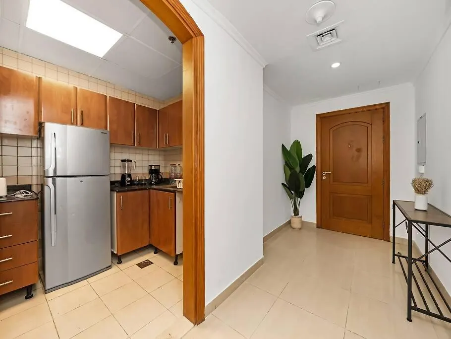 Spacious Home In The Heart Of Marina W Seaview Dubai